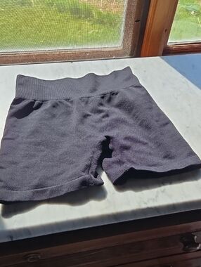 Basic Black Knit High-Waist Shorts